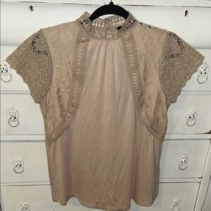 Cable & Gauge Tan Lace Sleeve Blouse